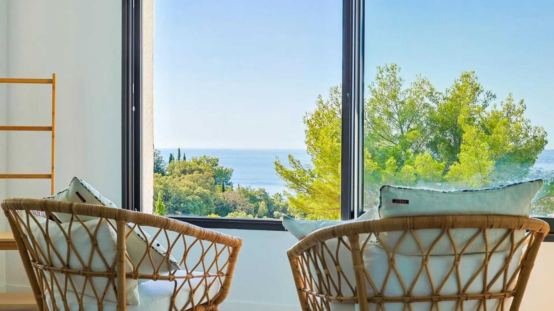 Villa D'Exception Avec Tres Belle Vue Mer - Villa Joyce Sainte-Maxime