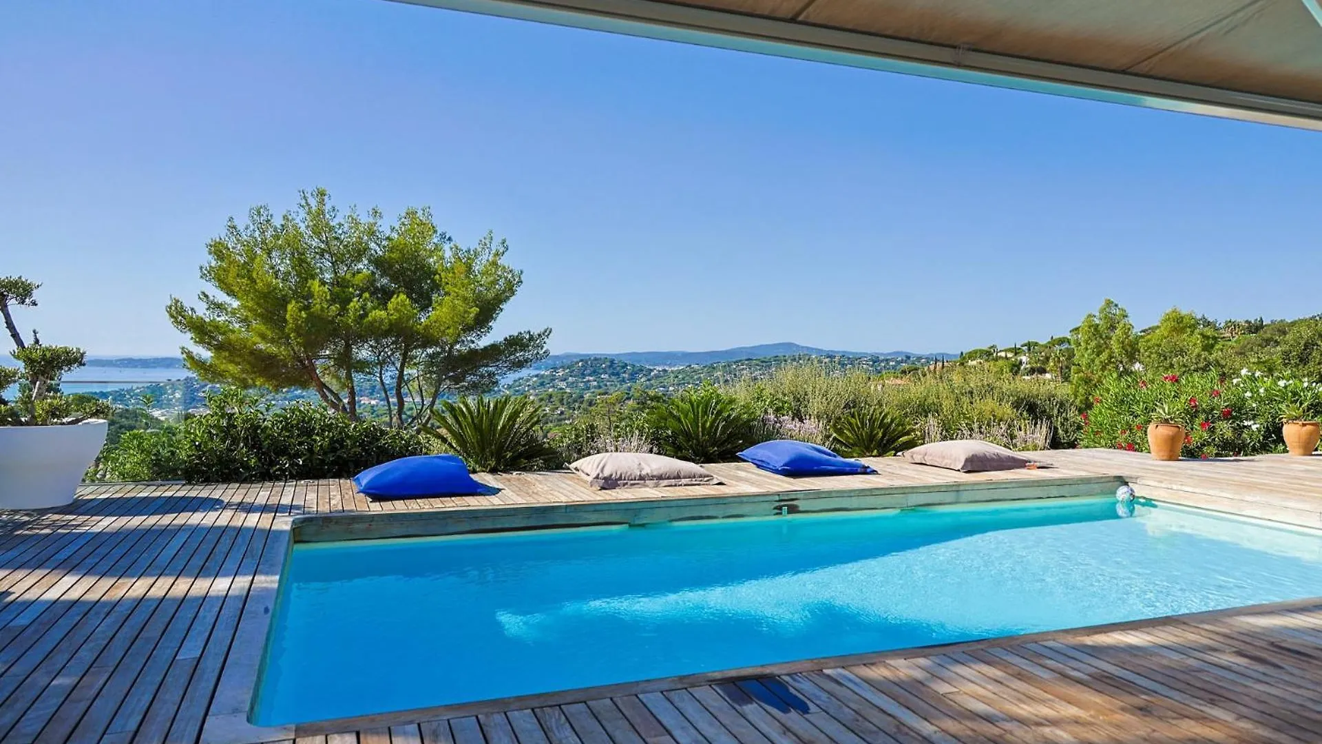Villa D'Exception Avec Tres Belle Vue Mer - Villa Joyce Sainte-Maxime